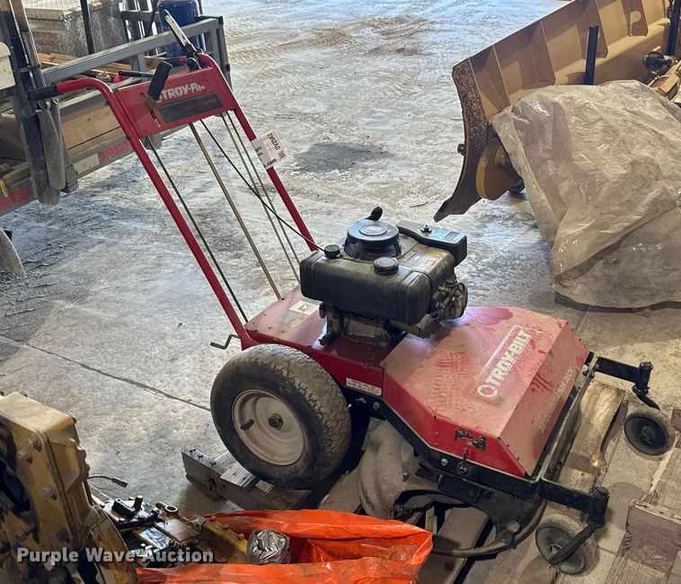 image for item DV2562 Troy-Bilt 34089 push mower