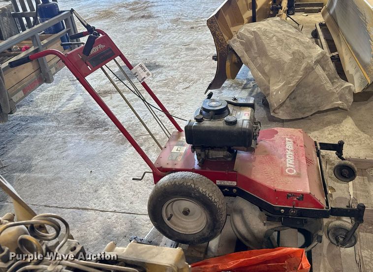 image for item DV2562 Troy-Bilt 34089 push mower