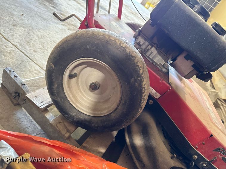 image for item DV2562 Troy-Bilt 34089 push mower