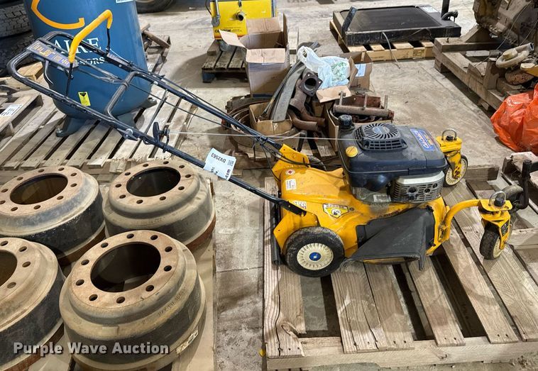 image for item DV2563 Cub Cadet SRC 621 push mower