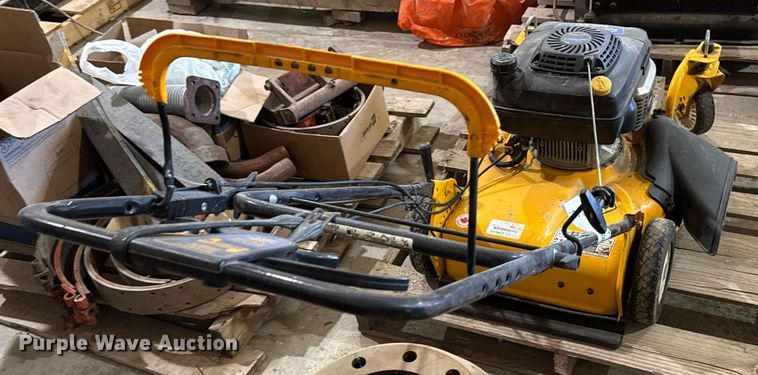 image for item DV2563 Cub Cadet SRC 621 push mower