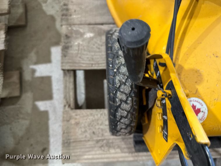 image for item DV2563 Cub Cadet SRC 621 push mower