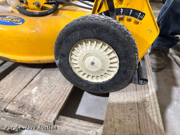 image for item DV2563 Cub Cadet SRC 621 push mower