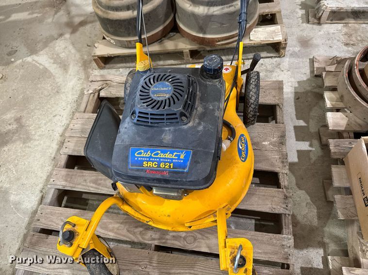 image for item DV2563 Cub Cadet SRC 621 push mower