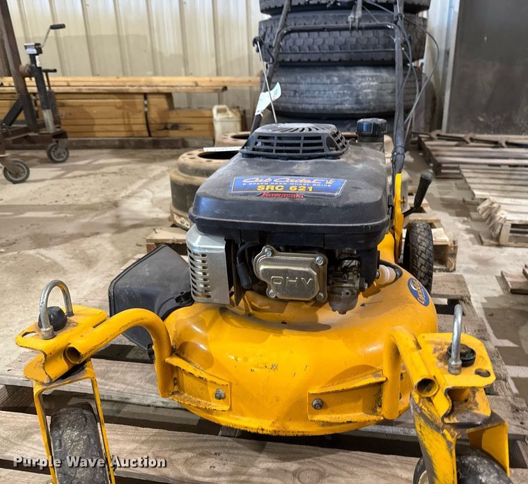 image for item DV2563 Cub Cadet SRC 621 push mower