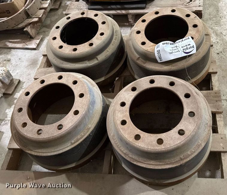 image for item DV2564 (4) brake drums