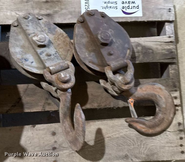 image for item DV2566 (3) crane blocks