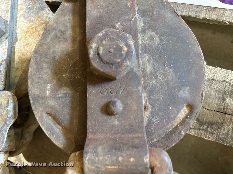 image for item DV2566 (3) crane blocks