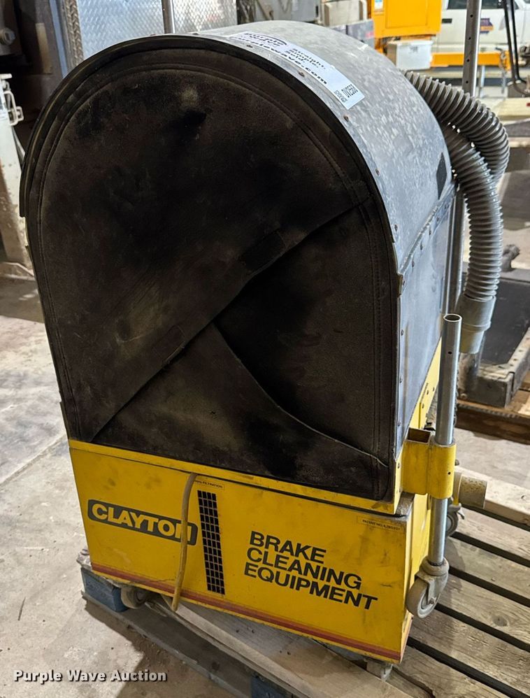 image for item DV2568 Clayton BCE 500 brake cleaner