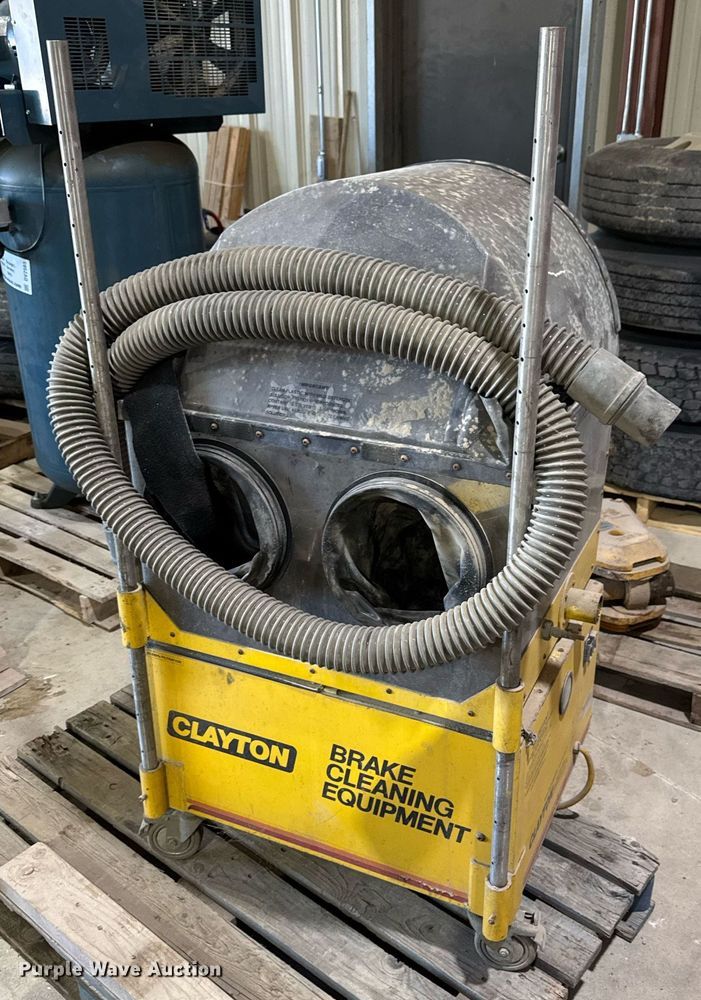 image for item DV2568 Clayton BCE 500 brake cleaner