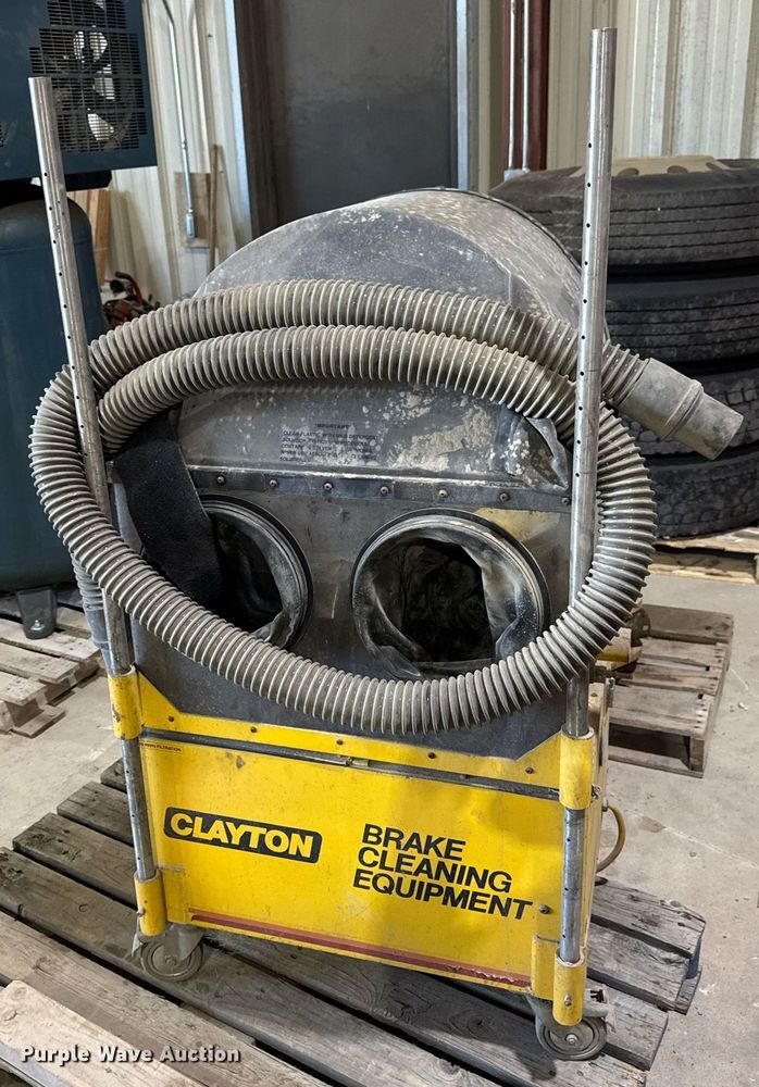 image for item DV2568 Clayton BCE 500 brake cleaner