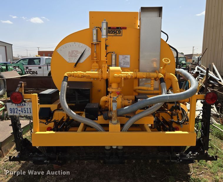 image for item DW8555 2016 Rosco RMT1000 Oil Distributor Trailer