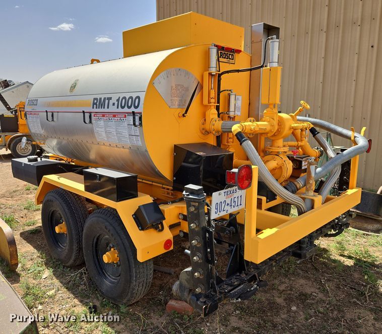 image for item DW8555 2016 Rosco RMT1000 Oil Distributor Trailer