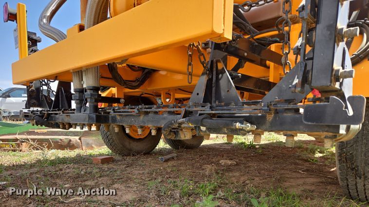 image for item DW8555 2016 Rosco RMT1000 Oil Distributor Trailer