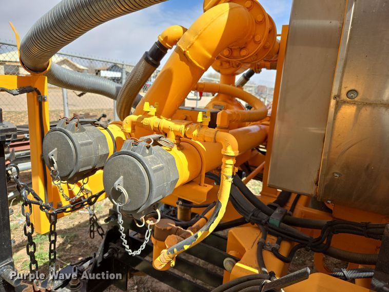 image for item DW8555 2016 Rosco RMT1000 Oil Distributor Trailer