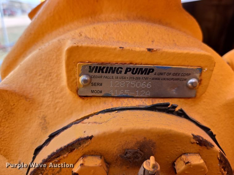 image for item DW8555 2016 Rosco RMT1000 Oil Distributor Trailer