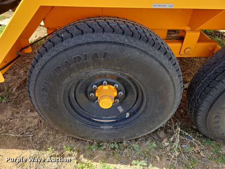 image for item DW8555 2016 Rosco RMT1000 Oil Distributor Trailer