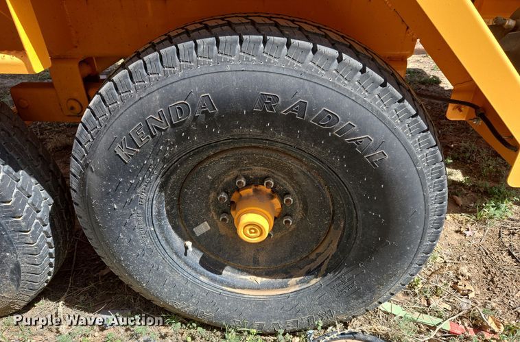 image for item DW8555 2016 Rosco RMT1000 Oil Distributor Trailer