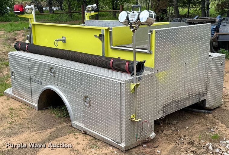 image for item DX1395 Saulsbury fire truck bed