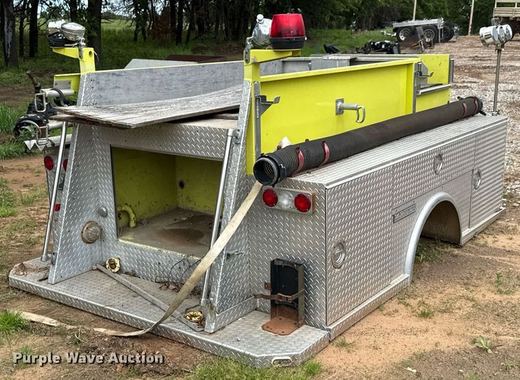 image for item DX1395 Saulsbury fire truck bed