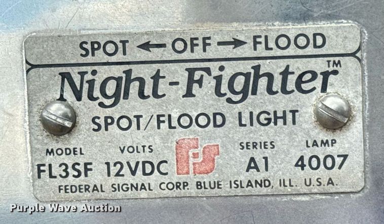 image for item DX1395 Saulsbury fire truck bed