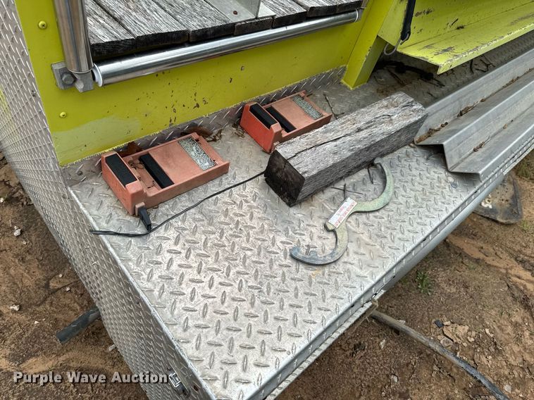 image for item DX1395 Saulsbury fire truck bed