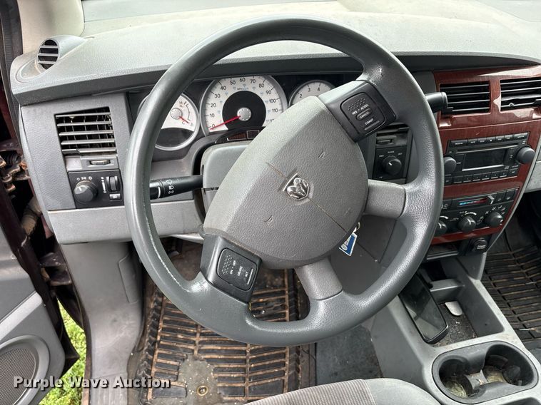 image for item DY2470 2004 Dodge Durango SLT SUV