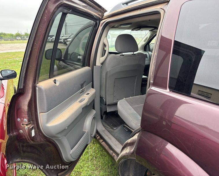 image for item DY2470 2004 Dodge Durango SLT SUV