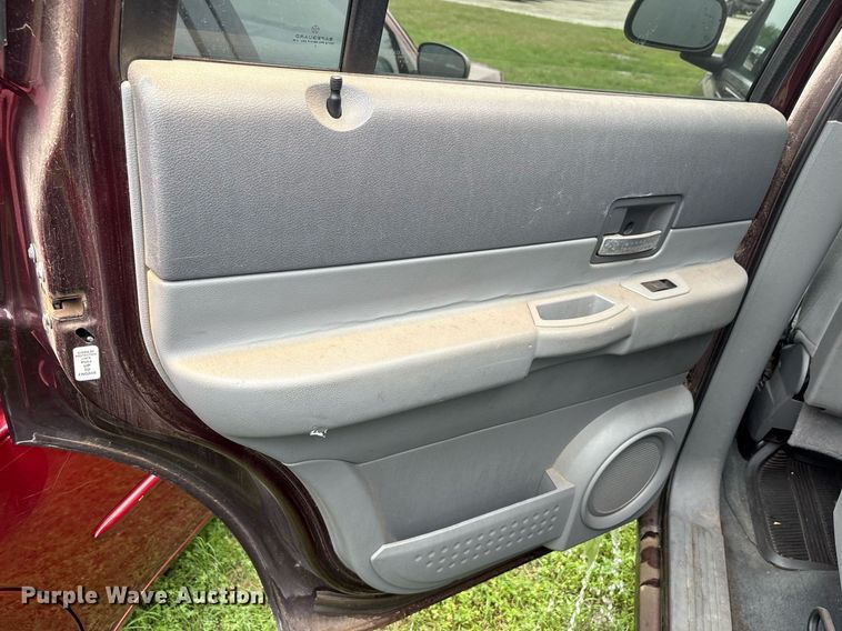 image for item DY2470 2004 Dodge Durango SLT SUV