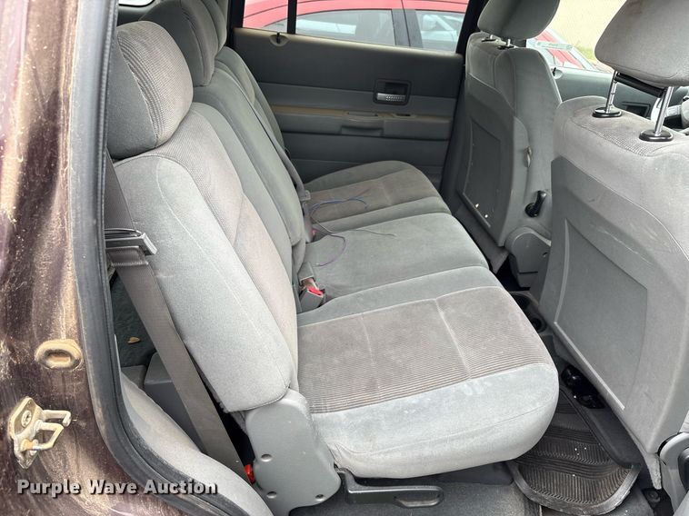 image for item DY2470 2004 Dodge Durango SLT SUV