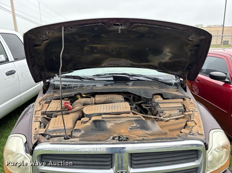 image for item DY2470 2004 Dodge Durango SLT SUV