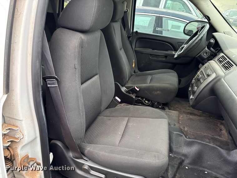 image for item DY2475 2014 Chevrolet Tahoe Police SUV