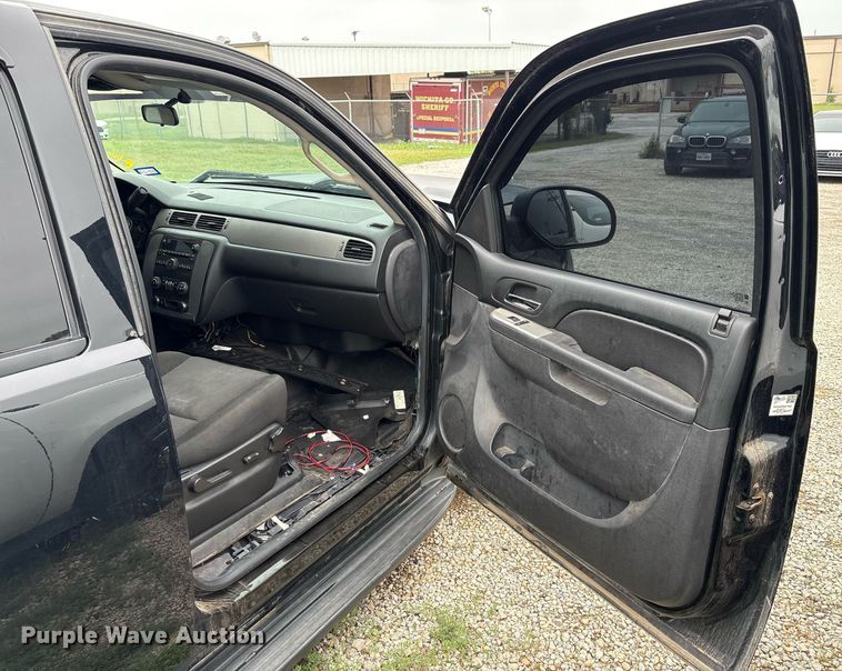 image for item DY2476 2014 Chevrolet Tahoe Police SUV