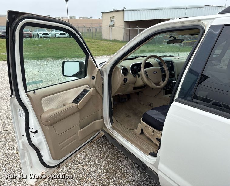 image for item DY2480 2008 Ford Explorer SUV