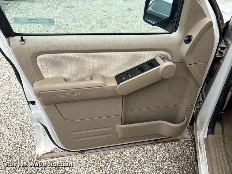 image for item DY2480 2008 Ford Explorer SUV