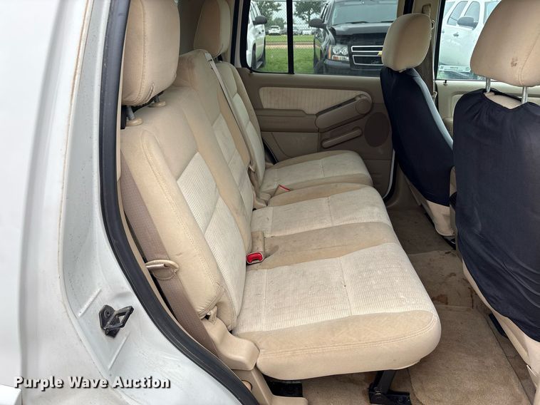 image for item DY2480 2008 Ford Explorer SUV
