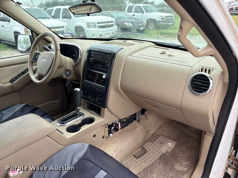 image for item DY2480 2008 Ford Explorer SUV