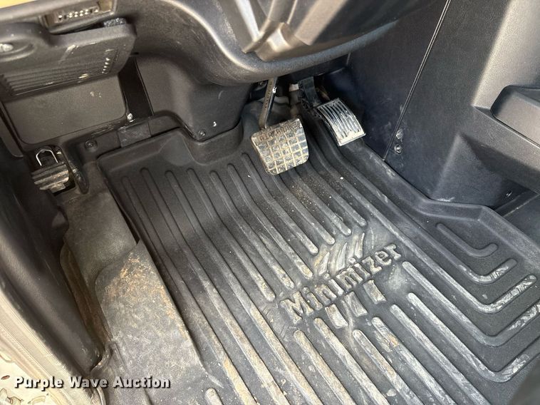 image for item DY2482 2021 Mack Pinnacle  semi truck