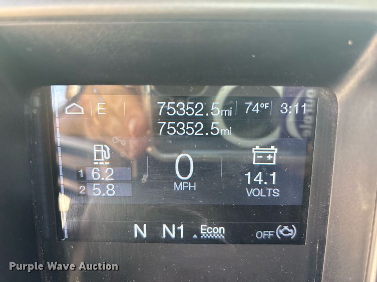 image for item DY2482 2021 Mack Pinnacle  semi truck