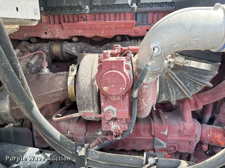 image for item DY2482 2021 Mack Pinnacle  semi truck