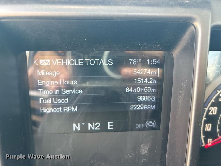 image for item DY2483 2020 Mack Pinnacle semi truck