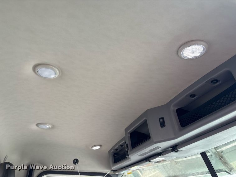 image for item DY2483 2020 Mack Pinnacle semi truck