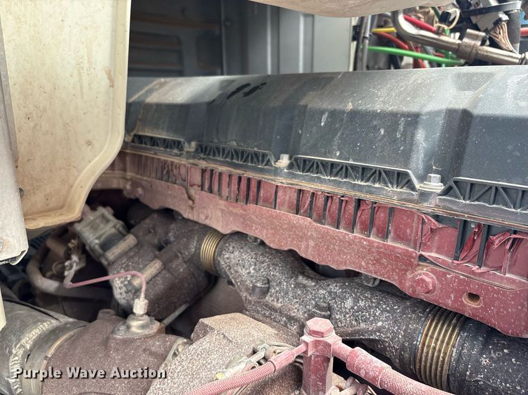 image for item DY2483 2020 Mack Pinnacle semi truck