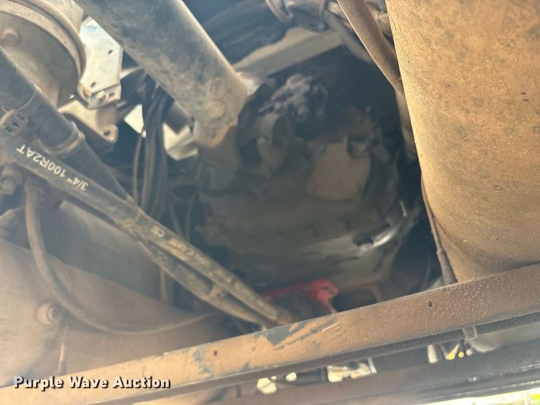 image for item DY2484 1998 International 9100 semi truck