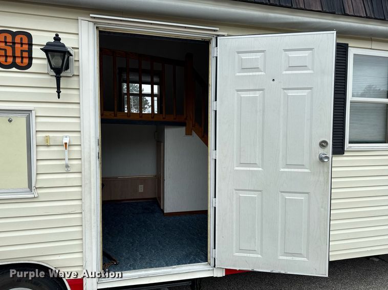 image for item DY8000 1995 Serro Scotty RV fire safety training trailer