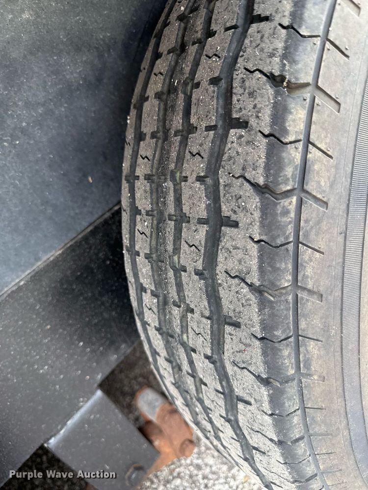 image for item DY8000 1995 Serro Scotty RV fire safety training trailer