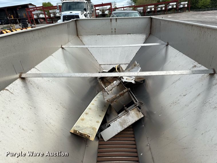 image for item DY8072 Henderson spreader