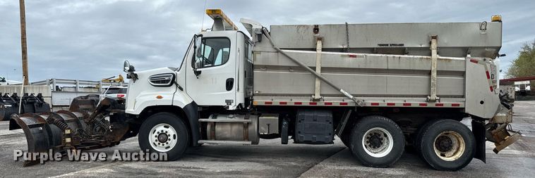 image for item DY8073 2015 Freightliner 108SD dump truck