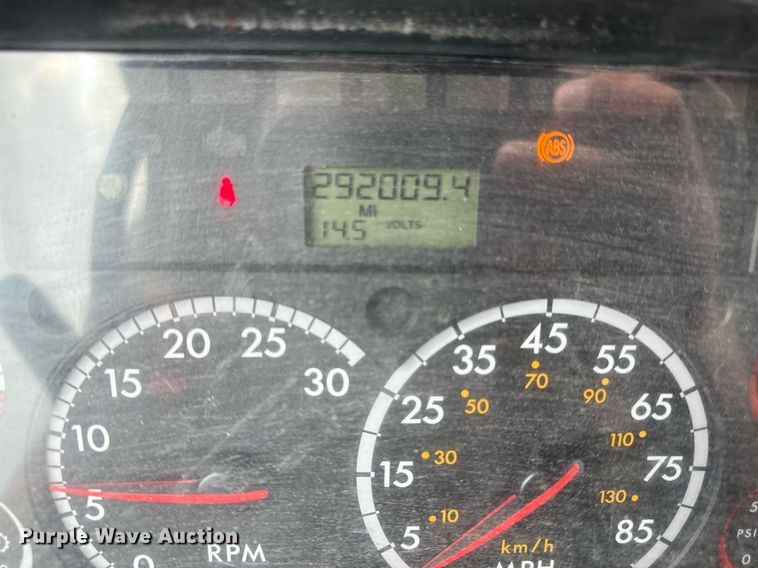 image for item DY8073 2015 Freightliner 108SD dump truck