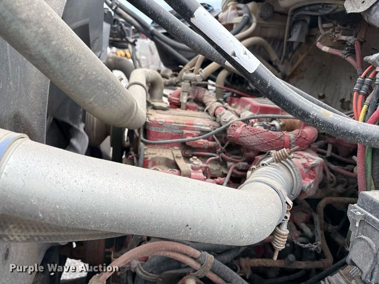 image for item DY8073 2015 Freightliner 108SD dump truck